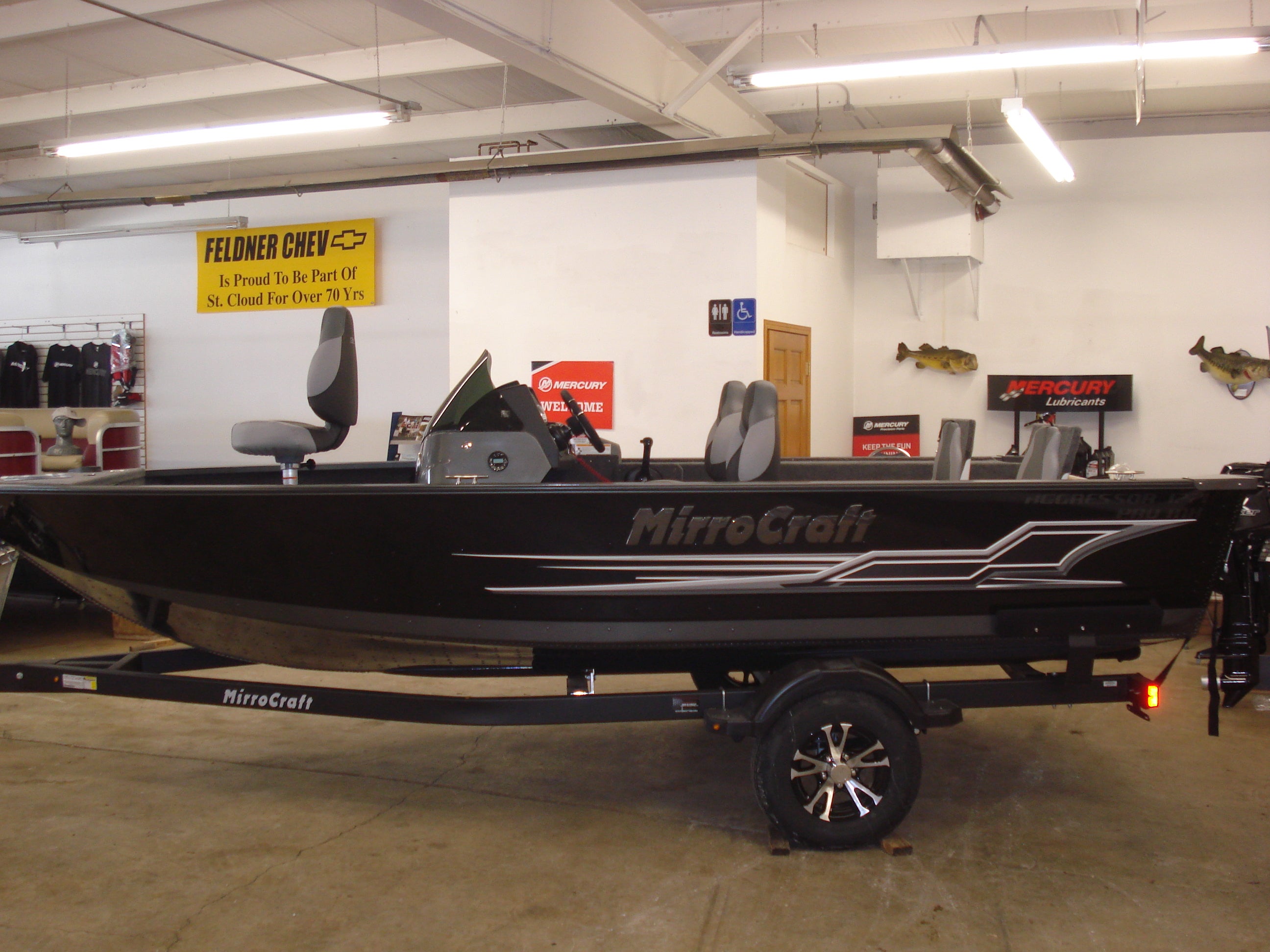 2025 MirroCraft 1771 Side Console Aggressor Pro MX view 1