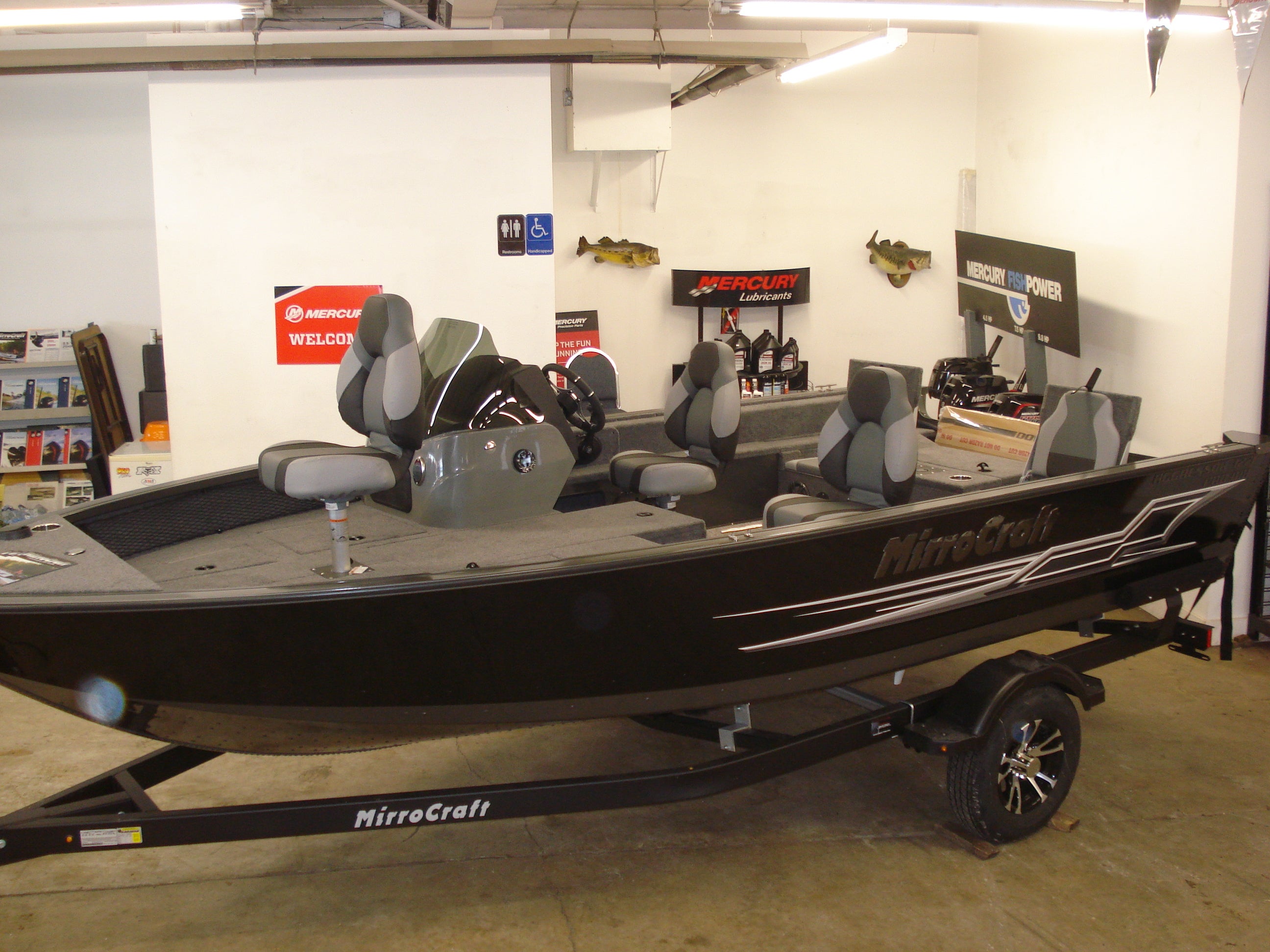 2025 MirroCraft 1771 Side Console Aggressor Pro MX 5